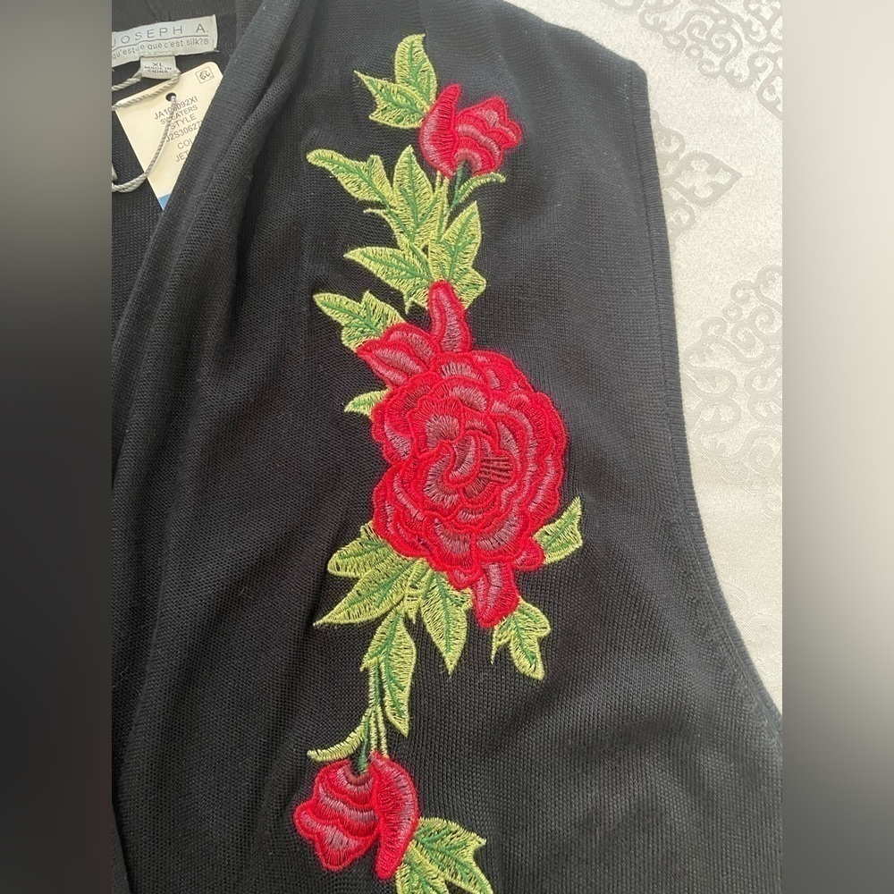 Joseph A sweater women mid length open Cardigan with embroidered red rose XL - Picture 3 of 5